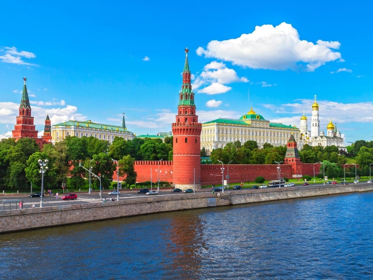 MOSKOVA ve PETERSBURG’da BEYAZ GECELER - 10