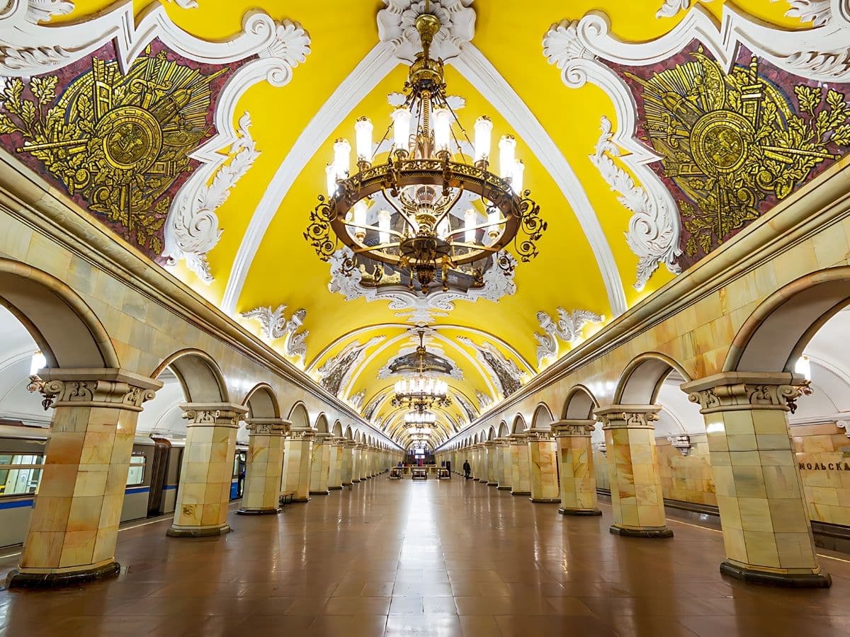 MOSKOVA ve PETERSBURG’da BEYAZ GECELER - 11