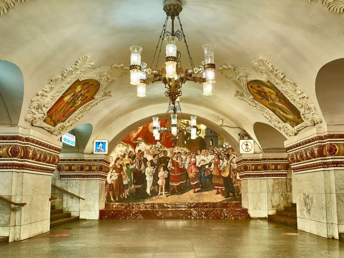 MOSKOVA ve PETERSBURG’da BEYAZ GECELER - 12