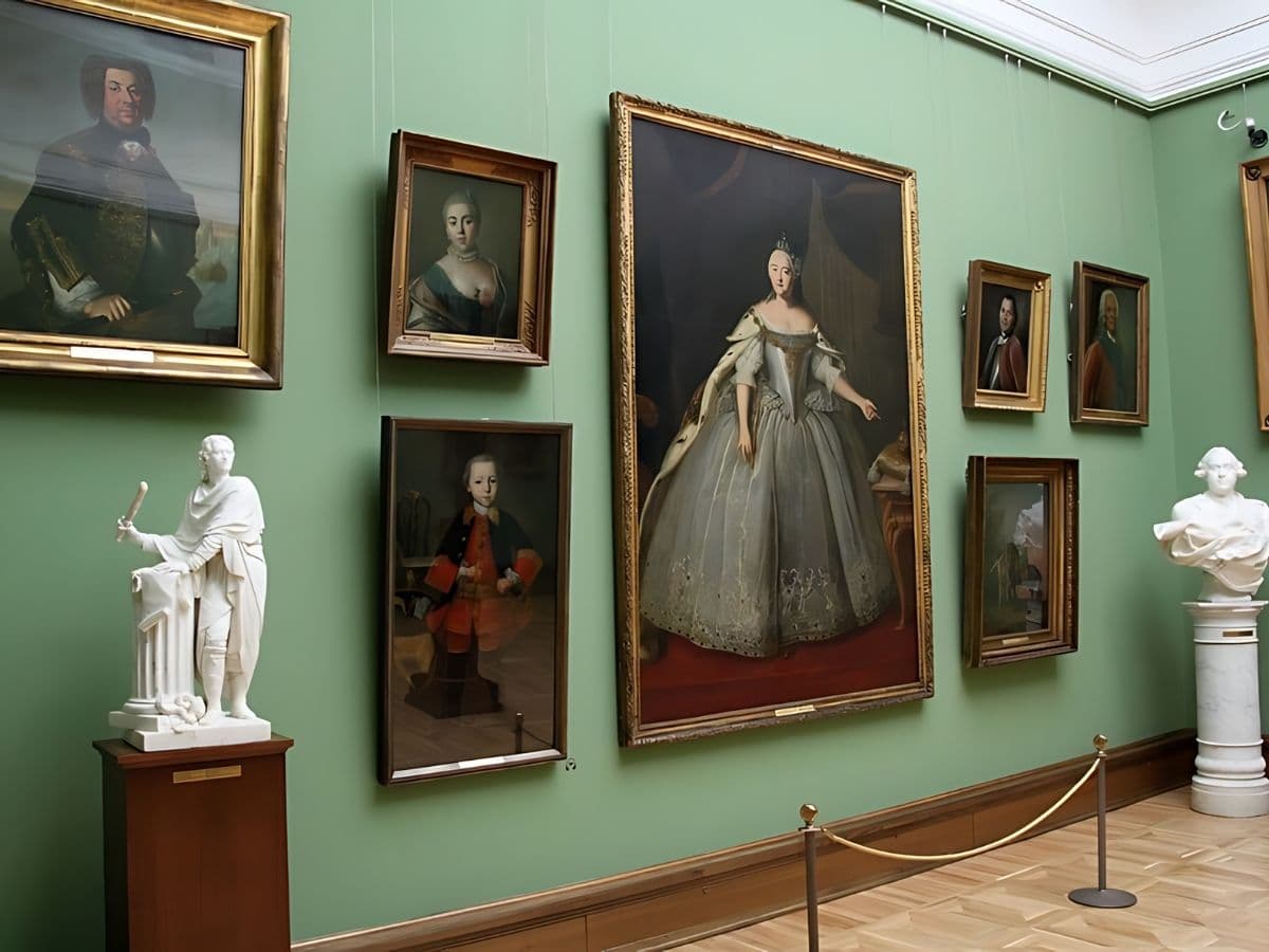 MOSKOVA ve PETERSBURG’da BEYAZ GECELER - 13