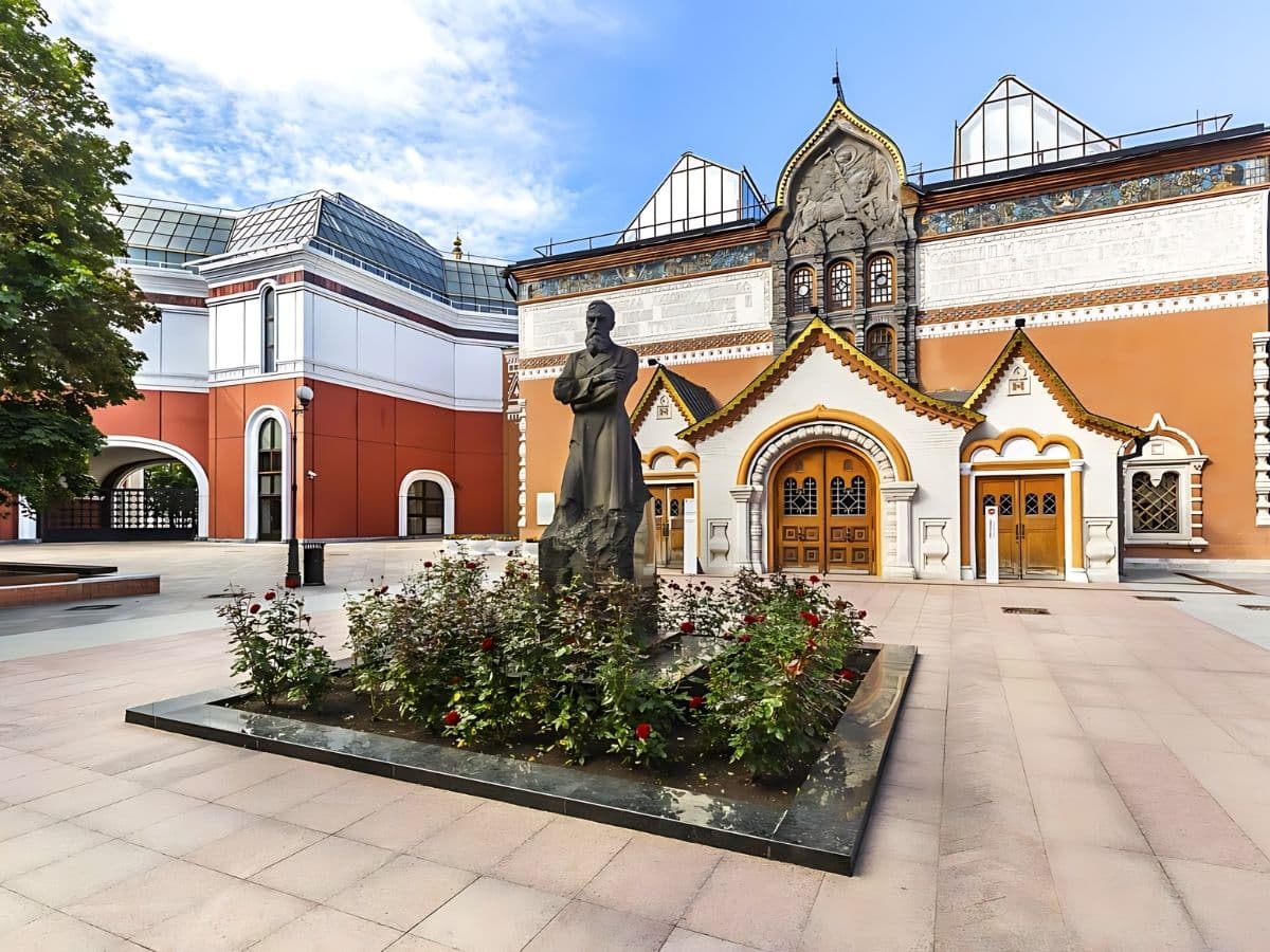 MOSKOVA ve PETERSBURG’da BEYAZ GECELER - 15