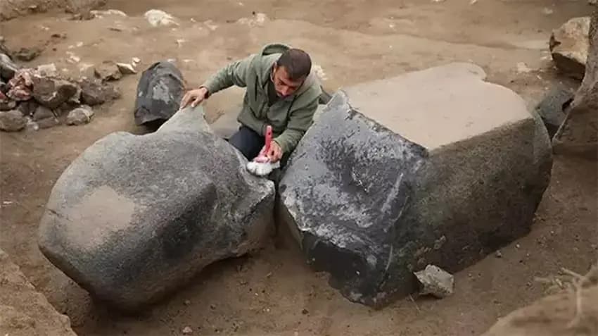 TAŞ TEPELERİN İZİNDE GÖBEKLİTEPE, KARAHANTEPE & ŞANLIURFA - 5