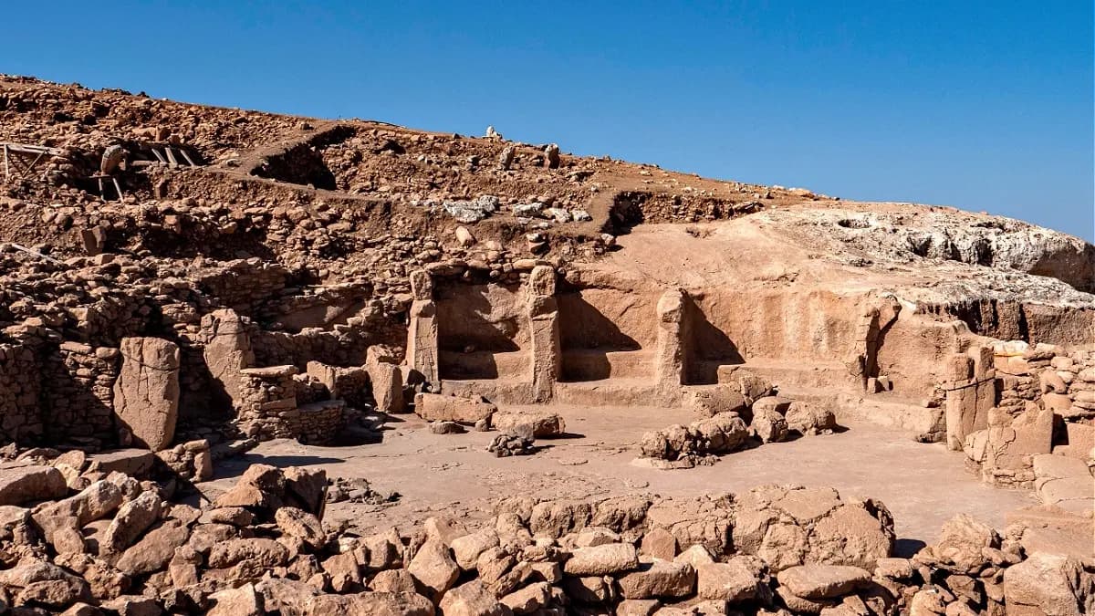 TAŞ TEPELERİN İZİNDE GÖBEKLİTEPE, KARAHANTEPE & ŞANLIURFA - 21