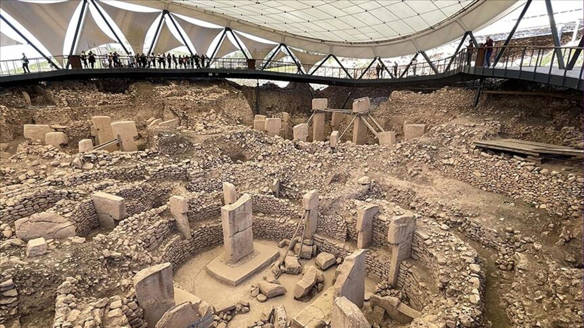 TAŞ TEPELERİN İZİNDE GÖBEKLİTEPE, KARAHANTEPE & ŞANLIURFA - 8